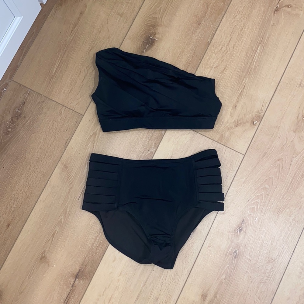 Kiava top & bottom. 💗